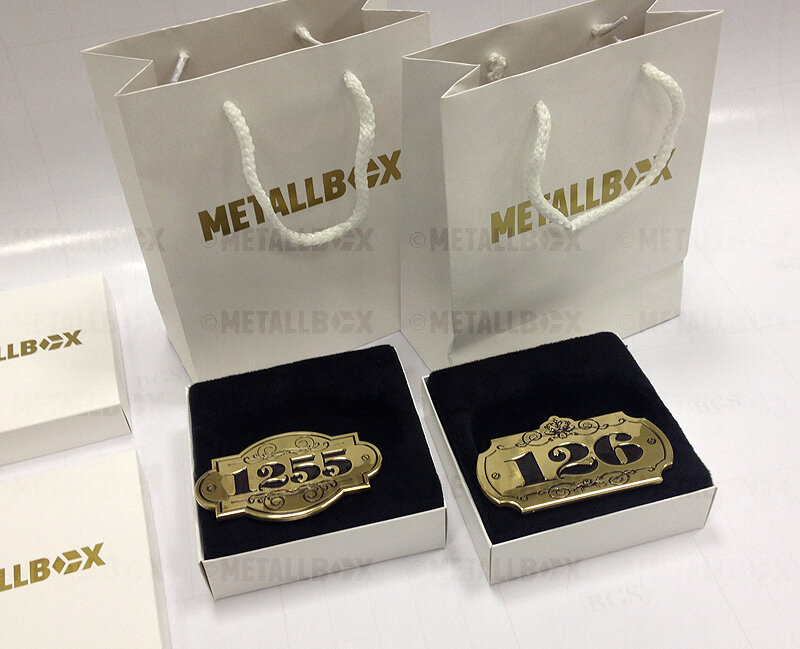 Цельные дверные номера и отдельные цифры