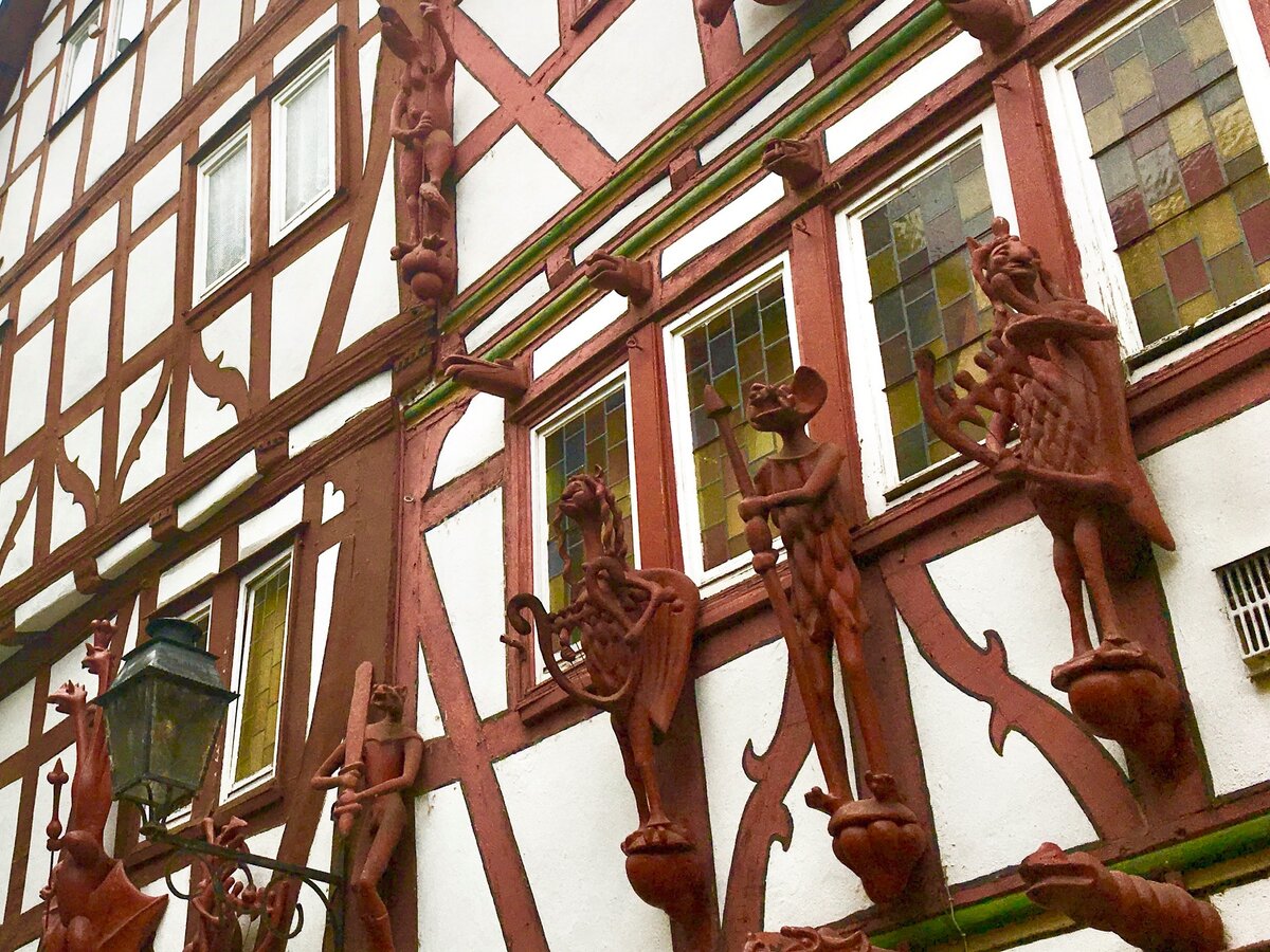 Старинная булочная в городе Лимбург на Лане