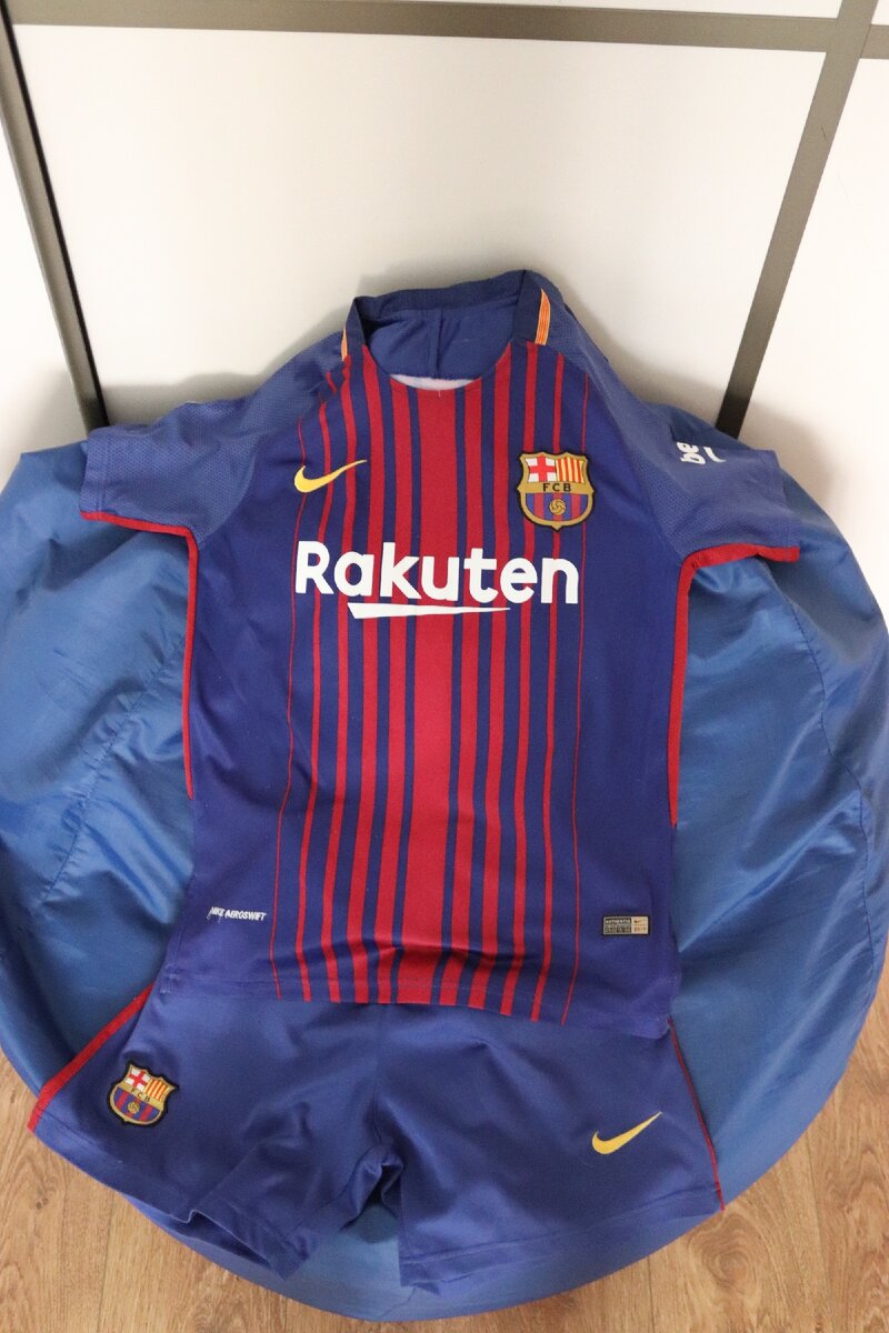 Паленая форма Барселоны сезона 2017/18