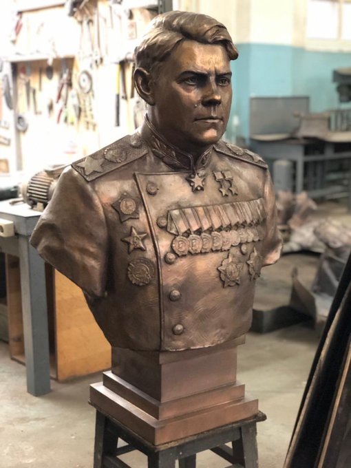 twitter.com/Khinshtein