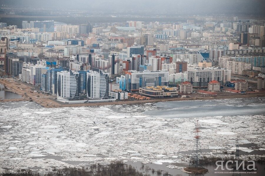 Ледоход, страшная стихия, неподвластная человеку. Свежие кадры из Якутии.