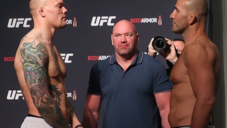 Энтони Смит и Гловер Тейшейра