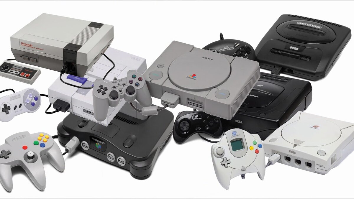 Игровые приставки разных моделей и лет.