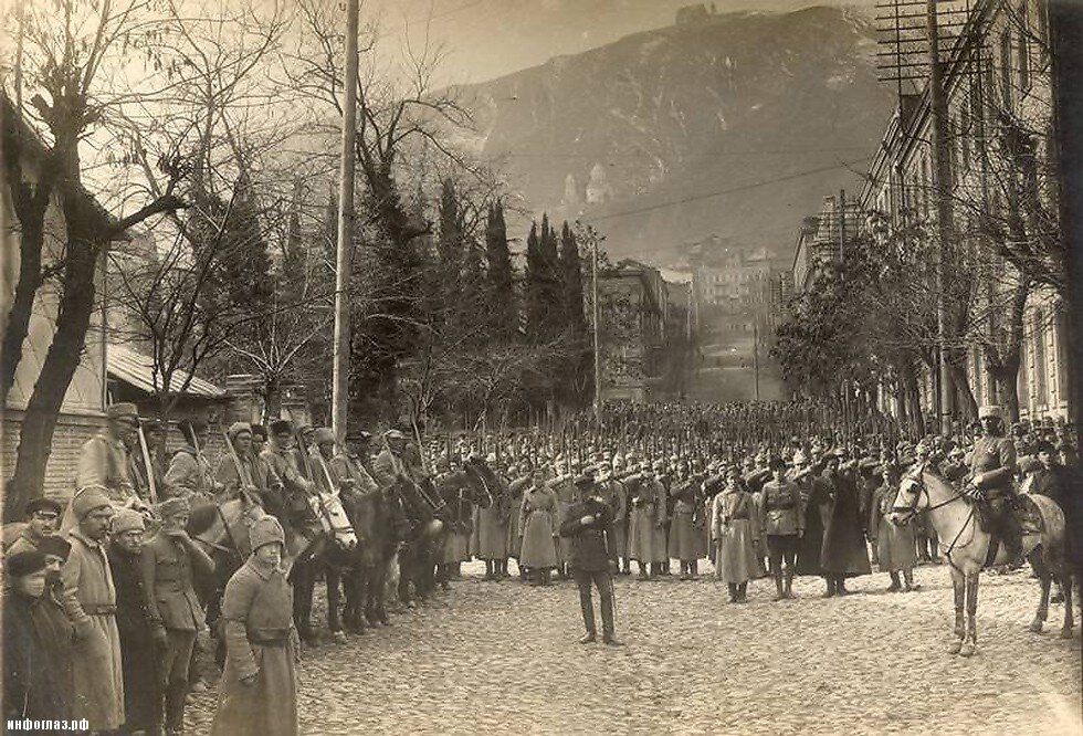 Советские войска в Тифлисе в 1921 году