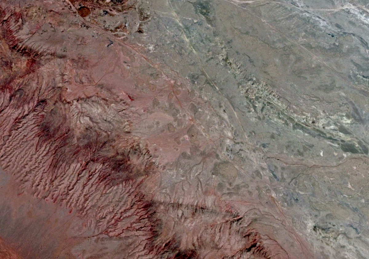 Пустыня Каракумы, вид из космоса. Источник фото: сервис Google Earth.