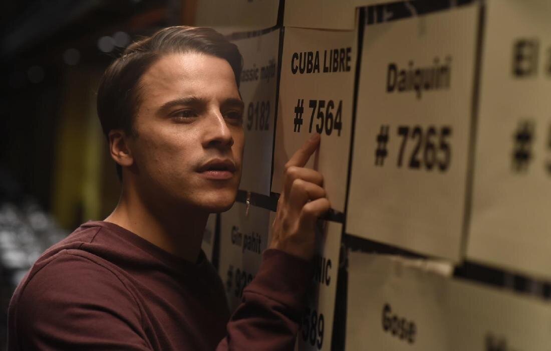 Костя Ульман в роли Салии Кахаватте в фильме "Не/смотря ни на что"