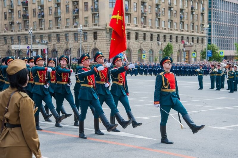Парад победы 19. Парад в Волгограде. Парад 9 мая 2020. Парад в Волгограде 9 мая 2022. Волгоград 9 мая.