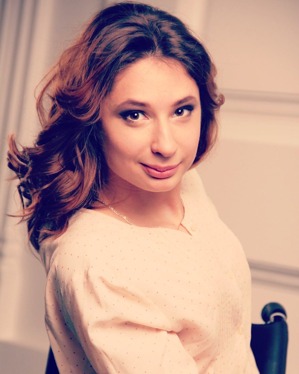 чемпионка по бальным танцам на инвалидной коляске Анастасия Василенко