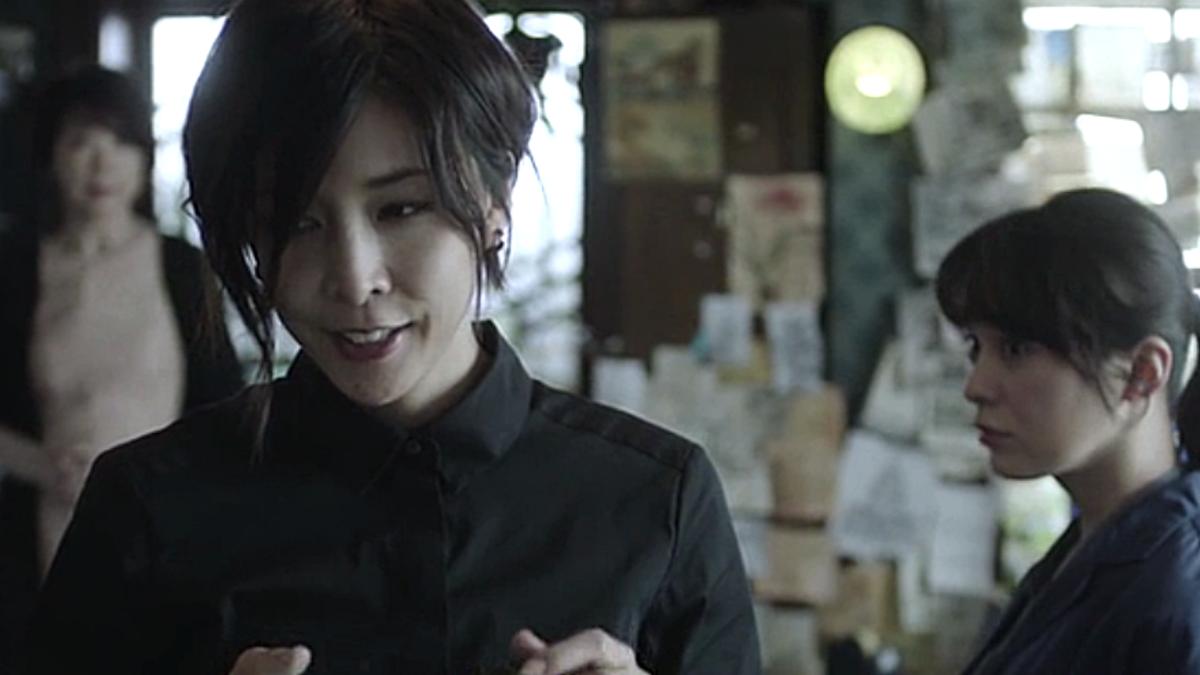 Кадр из дорамы "Мисс Шерлок".