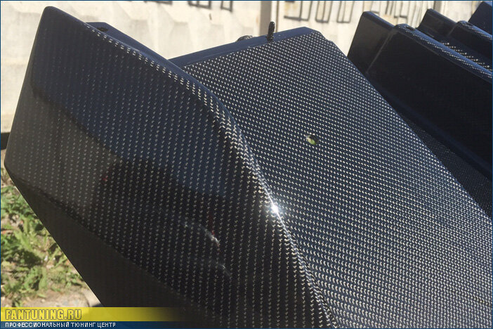 Перетяжка настоящим 100% карбоном диффузора заднего бампера на Ламборгини Авентадор (Lamborghini Aventador)