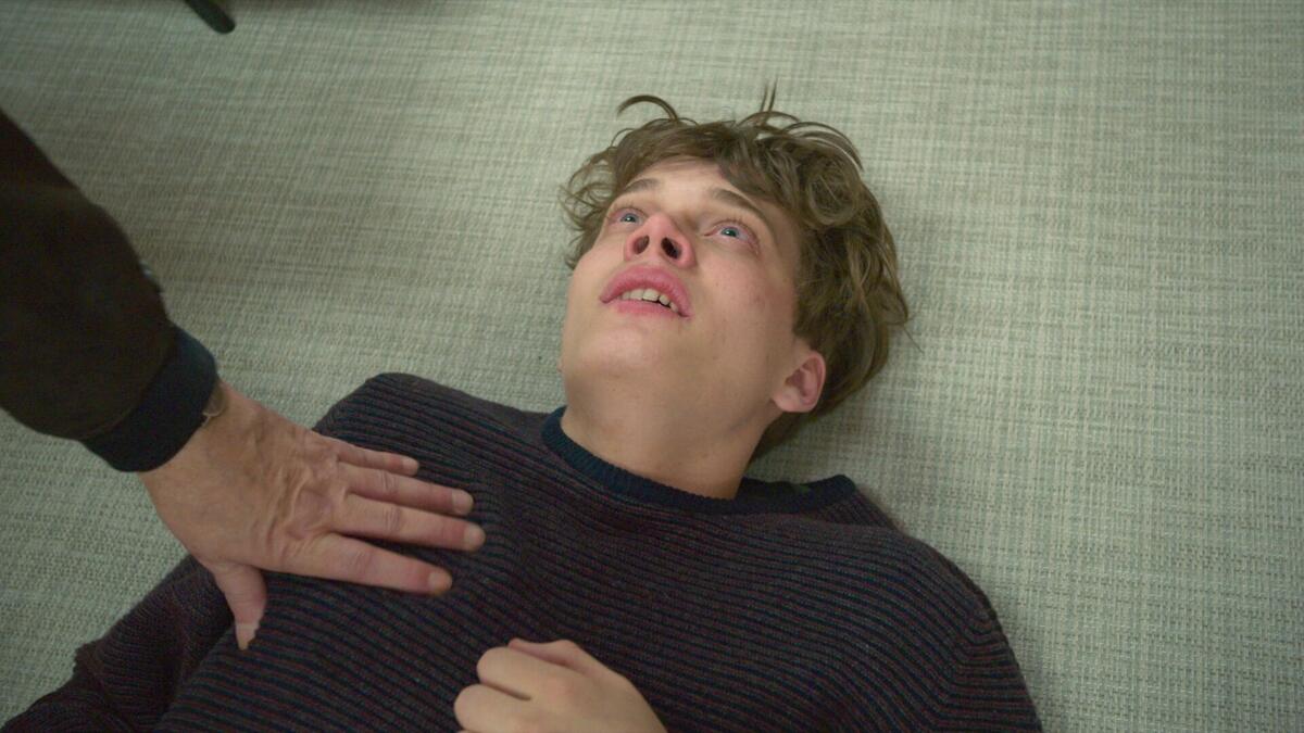 Кадр из фильма Любовь и Анархия.