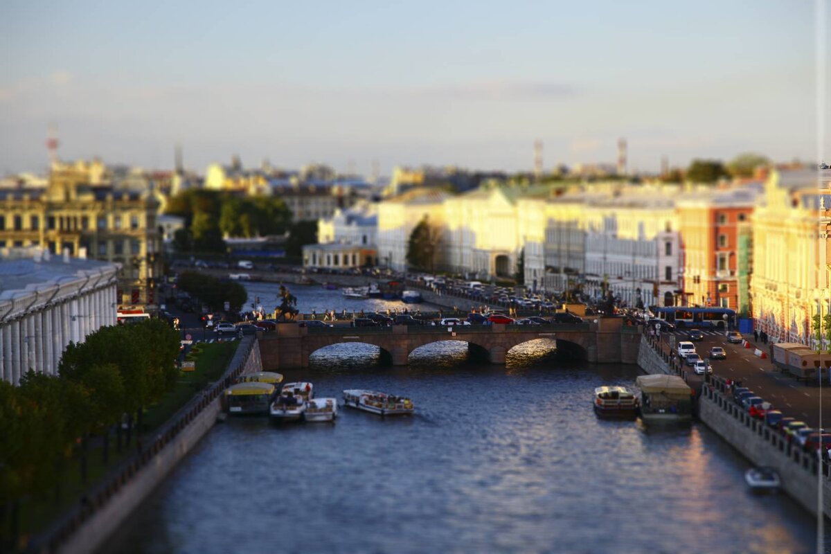 Вид с крыши питерского дома, обработка под миниатюру. 