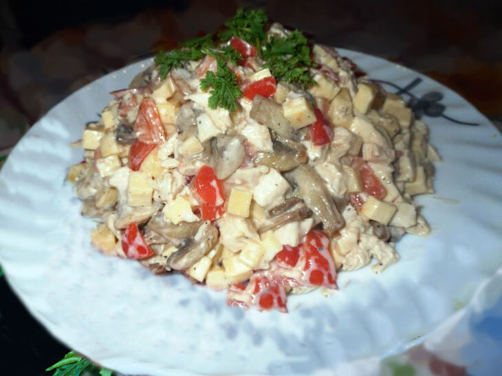 Сытный салат готов