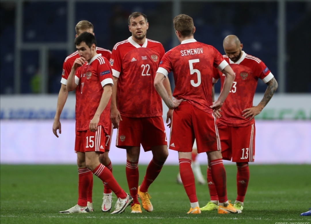 💬Максим Калиниченко:- Украинцы всегда играли в футбол лучше россиян.
