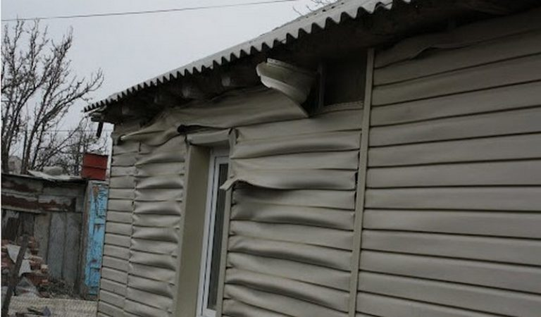 Сломанный сайдинг