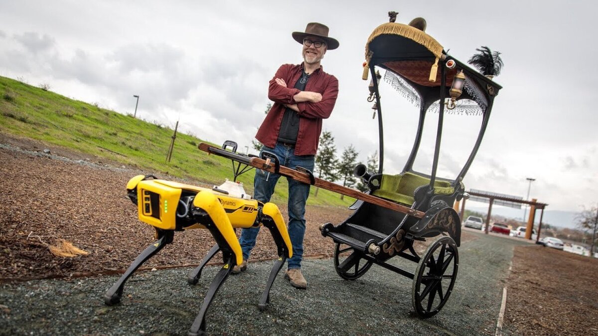 Скриншот из youtube видео - Adam Savage's Spot Robot Rickshaw Carriage.