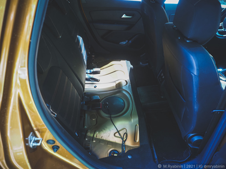 Организуем спальное место в багажнике нового Renault Duster. Если бы не показали, сам бы не додумался2