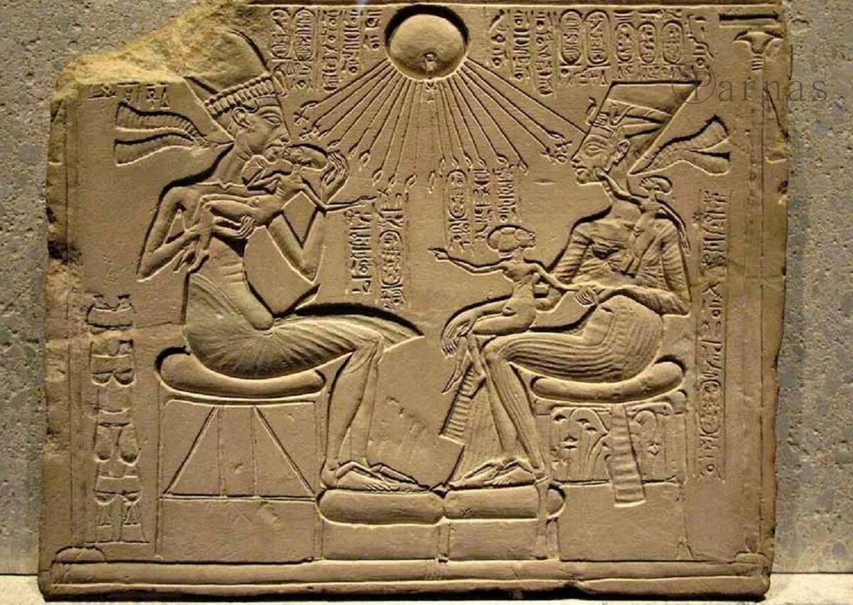 Эхнатон с семьей. Искусство Амарны