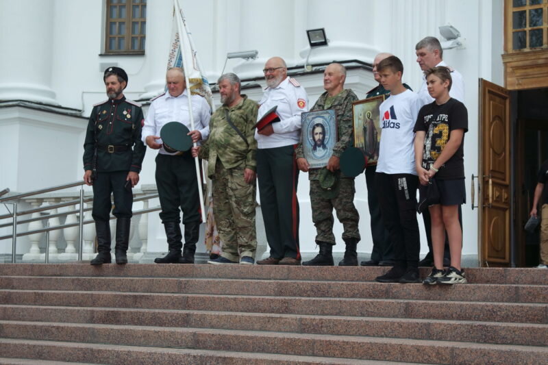 Возле Свято-Успенского собора в Витебске