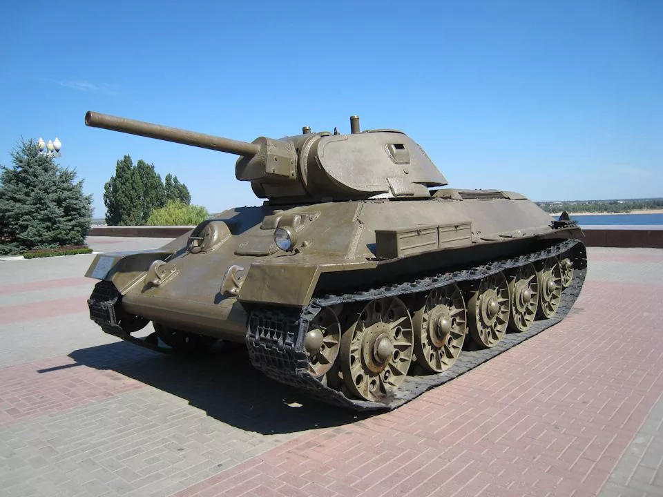 Т 34 образца 1942 года