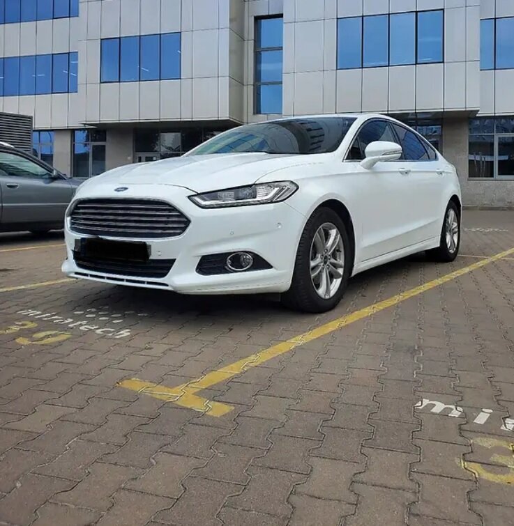 Форд Мондео.