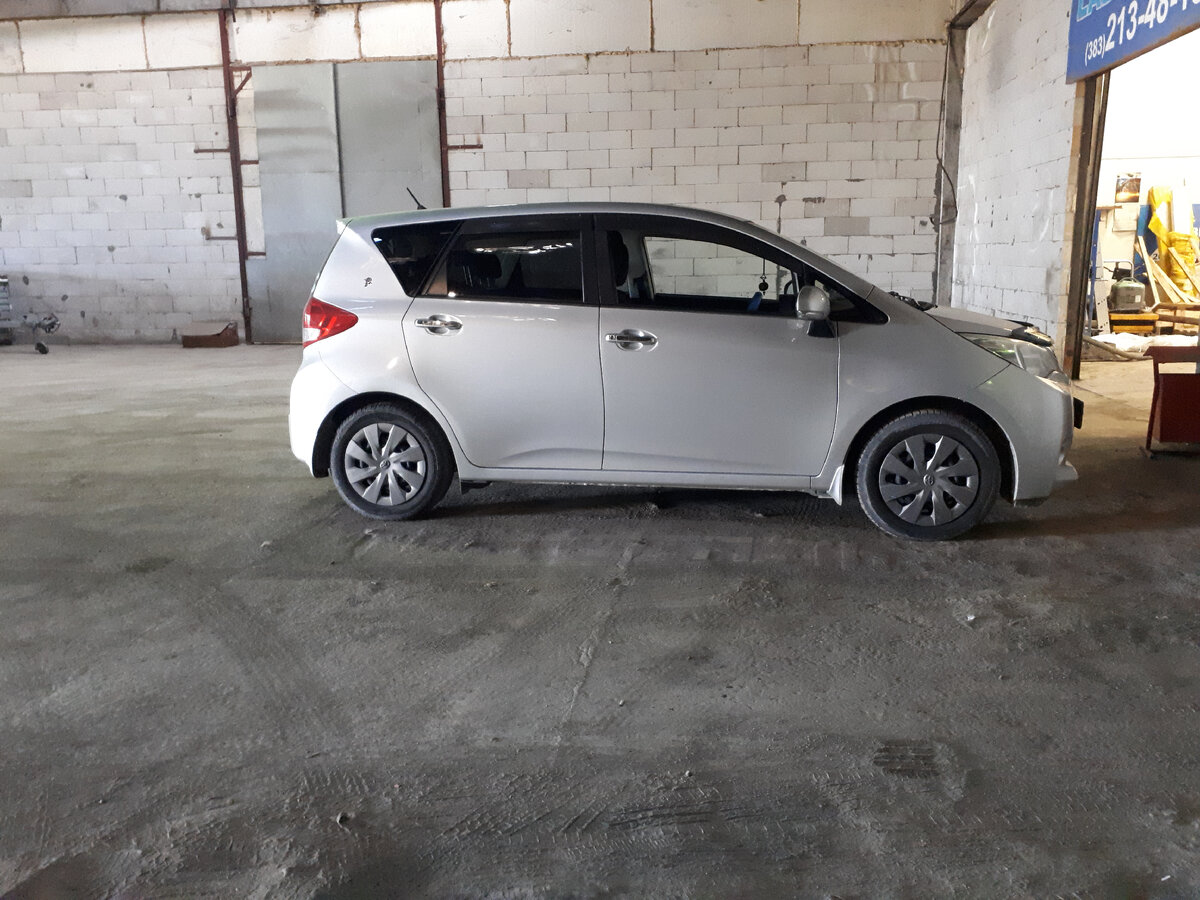 Subaru Trezia хэтчбек 5 дв., 1 поколение, NCP120 2010 — 2016.
 Установлены проставки на переднюю и заднюю ось 20 мм.