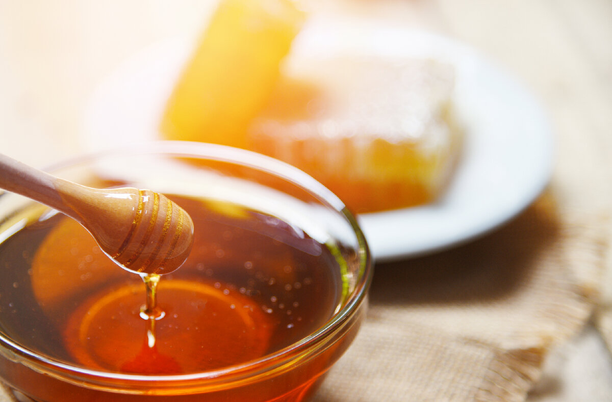 Приготовление глазных капель. Мед фон. Как сделать каплю меда. Как сделать каплю меда. Как сделать каплю меда.