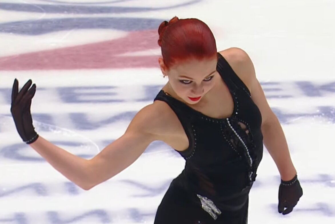 Саша трусова фигурное катание 2022. Трусова произвольная 2022. Нугуманова фигуристка. Саша трусова 2022 2023. 2021.