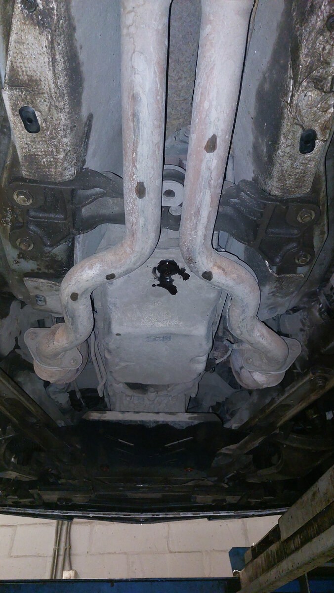 Начало работ по замене масла в Акпп.