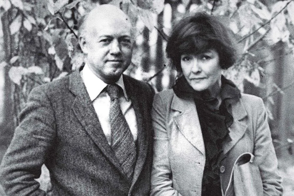 Белла Ахмадулина: жизнь, мужчины и стихи | Книги. Издательство АСТ | Дзен