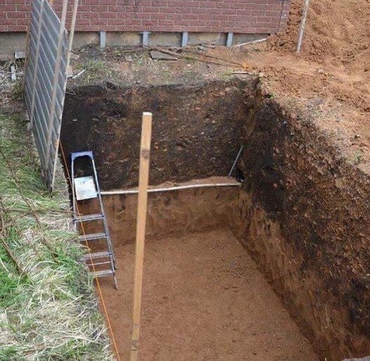 Как копается погреб