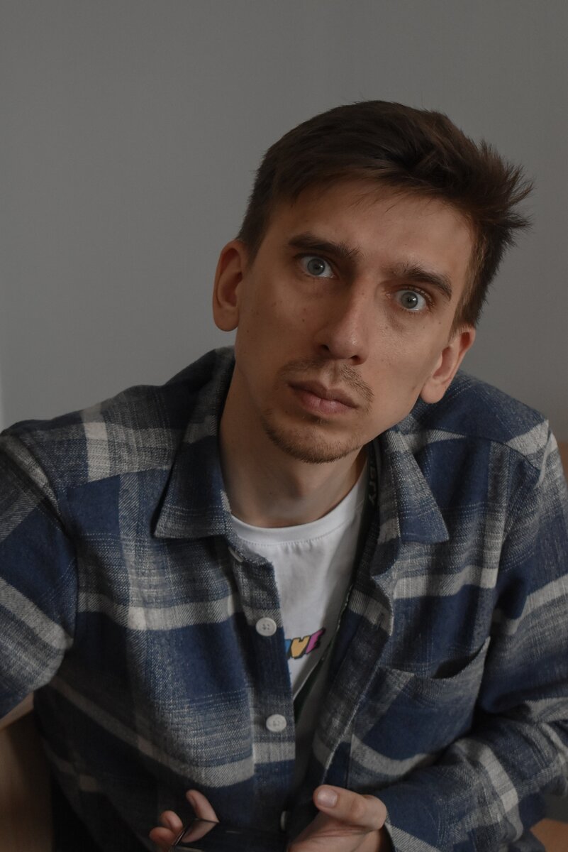 Мое лицо, когда сказали. что детство уже закончилось...