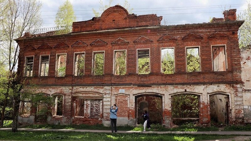 Здание совета рабочих, крестьянских и солдатских депутатов. Город Тутаев. Фото: «Города Побродимы»
