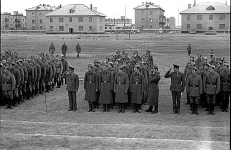 Вот так выглядел военный городок на острове Возрождения в 1950-е