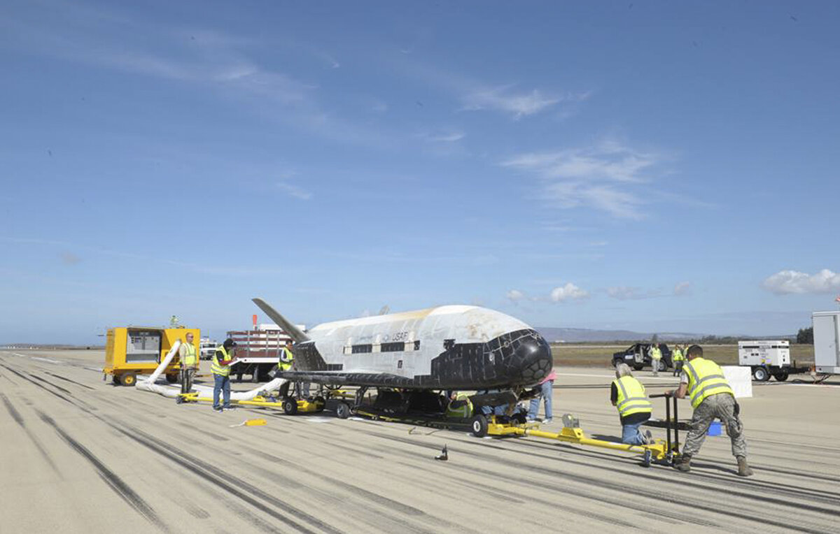    Космоплан Boeing X-37B  REUTERS/Boeing/Vandenberg Air Force Base/Handout via Reuters