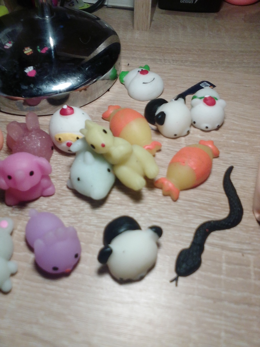 Это резиновые сквиши