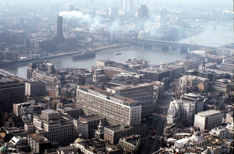 Вид на электростанцию Bankside Power Station.