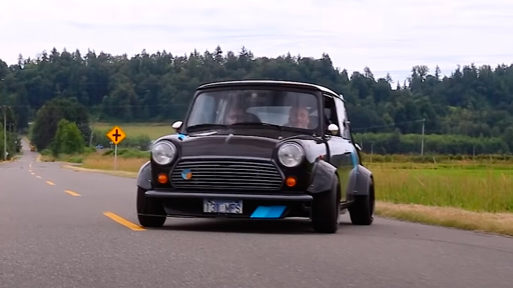 Скриншот с YouTube-канала Roads Untravelled 