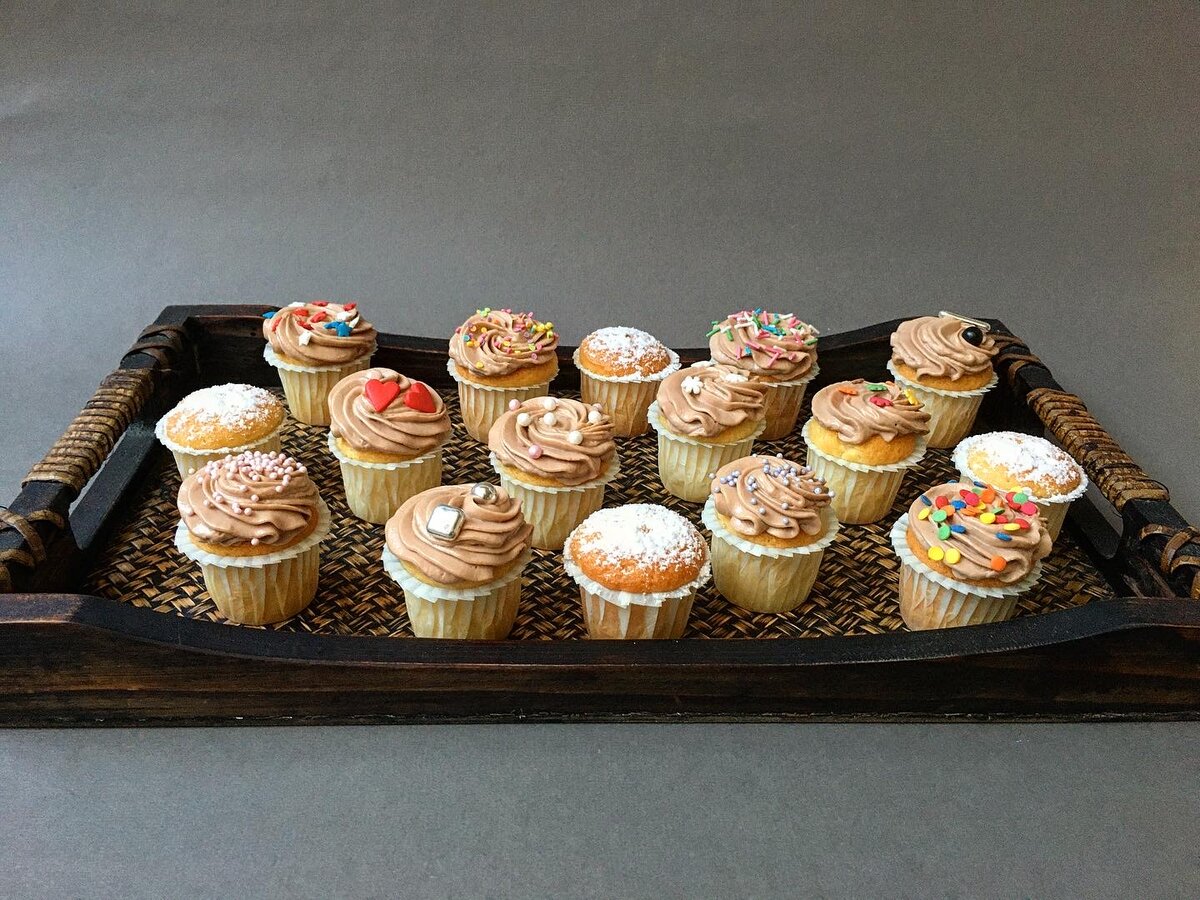 Шапочки из шоколадно-сливочного крема