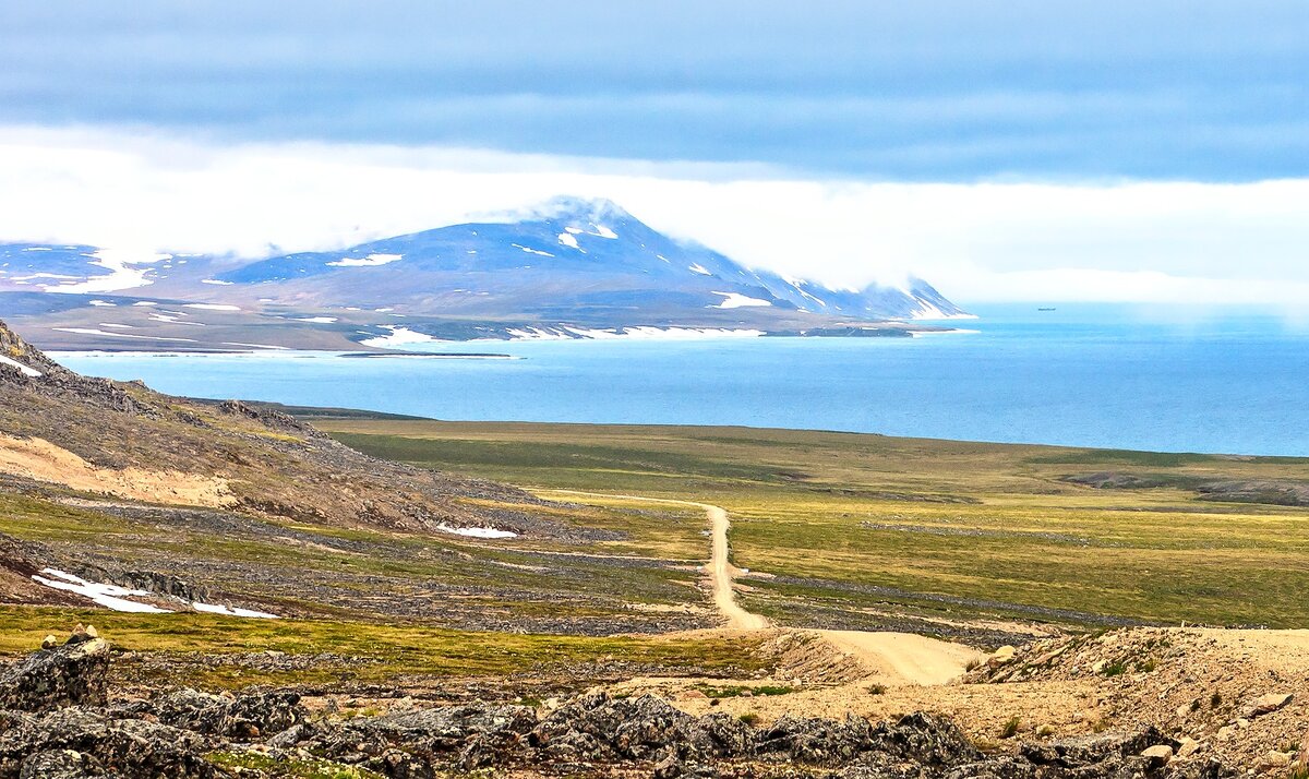 Живописная природа крайнего северо-востока России, фото с сайта Shutterstock