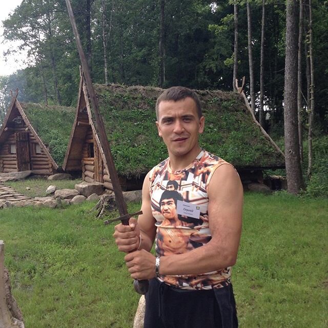 Придумайте подпись к моей фотографии в комментариях)