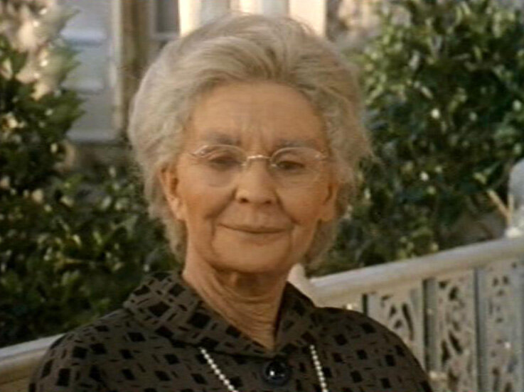 Пожилая Фиона