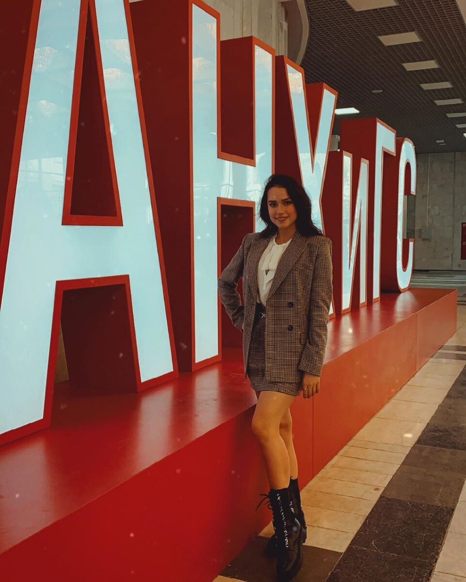 https://www.instagram.com/azagitova/