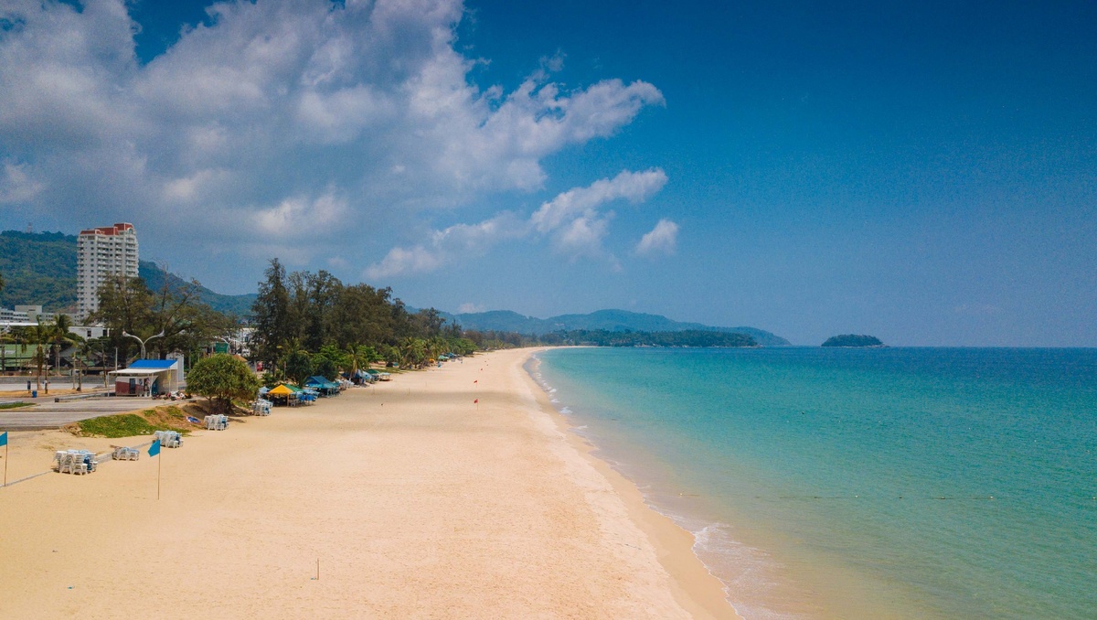 Пляж Карон, июль 2020 года