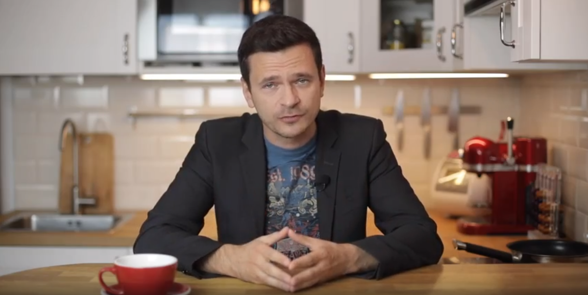 Кадр из видеоролика с видеохостингf Youtube