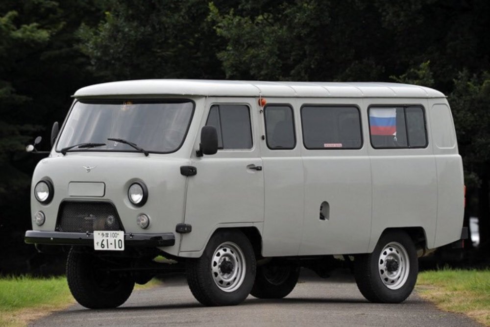 УАЗ-452