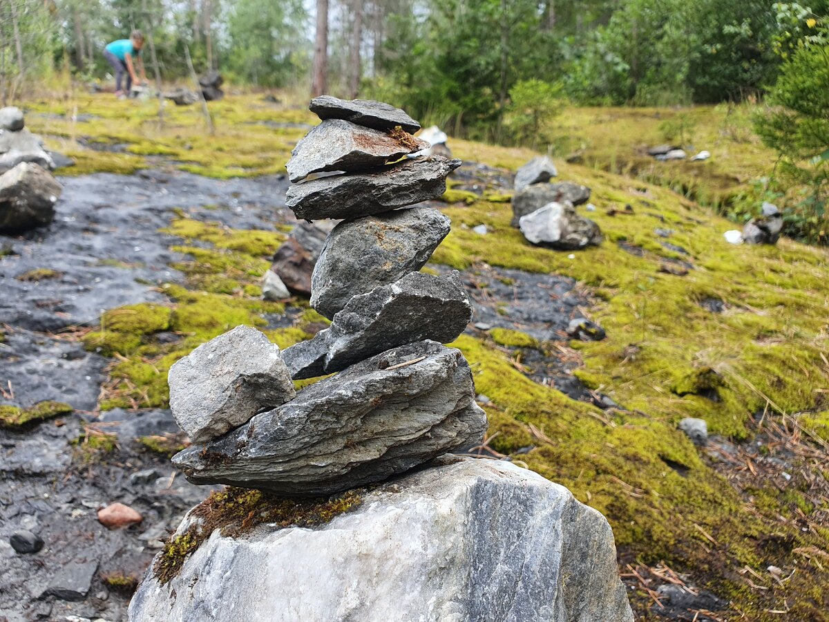 Пожалуй, это самый переоцененный для туристов парк-достопримечательность в Карелии , который меня разочаровал