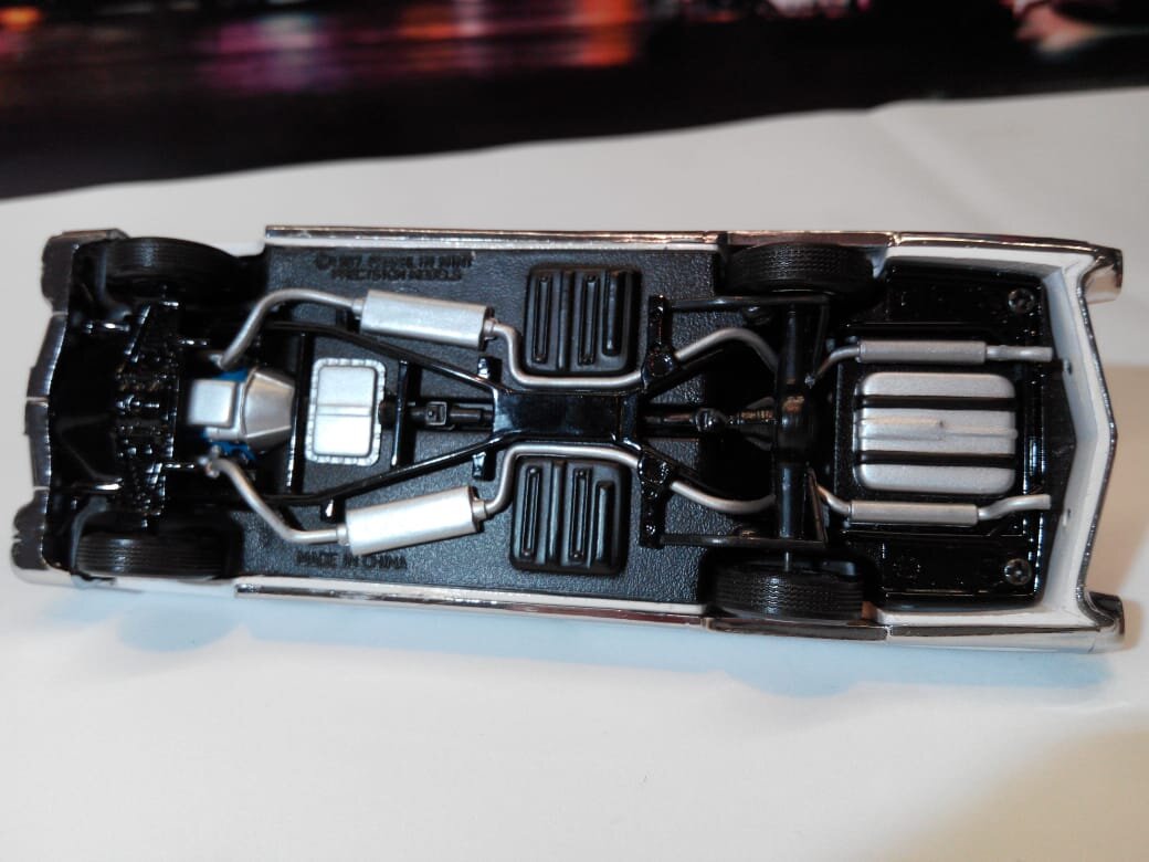 Модели 1:43 Franklin Mint Precision Models дно. Фото автора