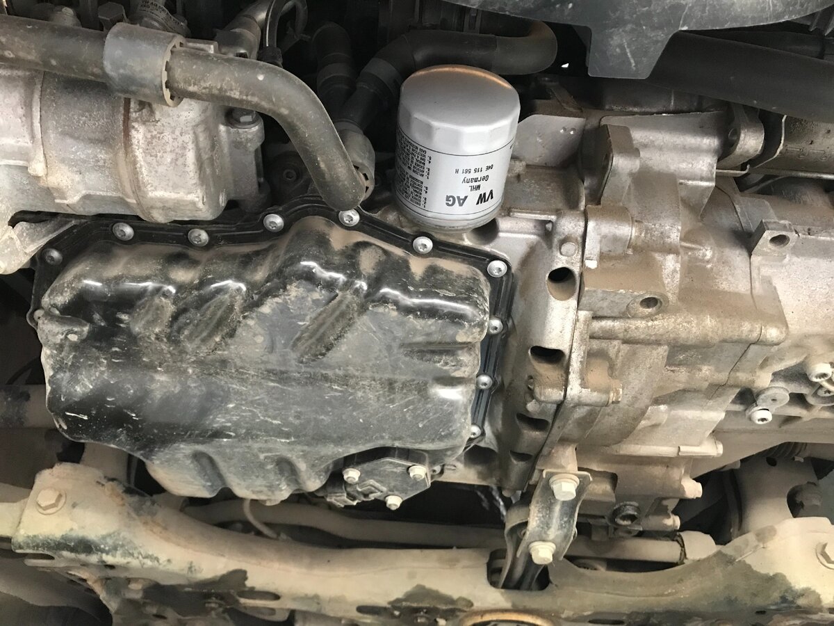 Осмотр перед заменой масла двигатель VAG ea211 1,4 tsi