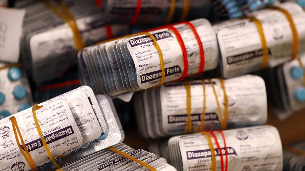 Диазепам, Феназепам, Тафизапам - названия самых популярных транквилизаторов-бензодиазепинов слышали даже те, кто никогда не сталкивался с психическими расстройствами. Источник: Яндекс-картинки